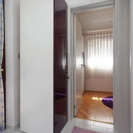 1337 Apartman *