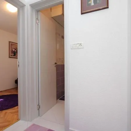 1337 Apartman